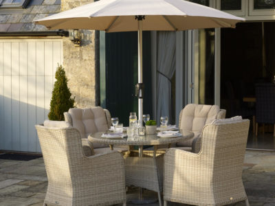 Chedworth_4_Seat_garden_Dining_Set_With_Parasol_Sanstone_Lead_Image_X21WCW120RD1